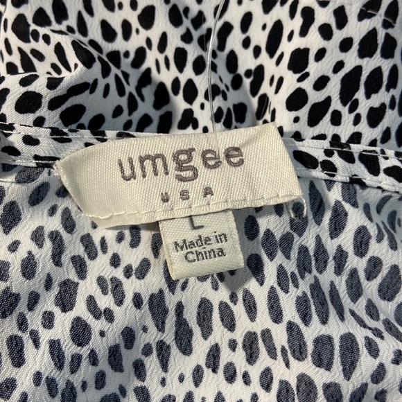 Umgee black and white romper size large - Picture 3 of 8